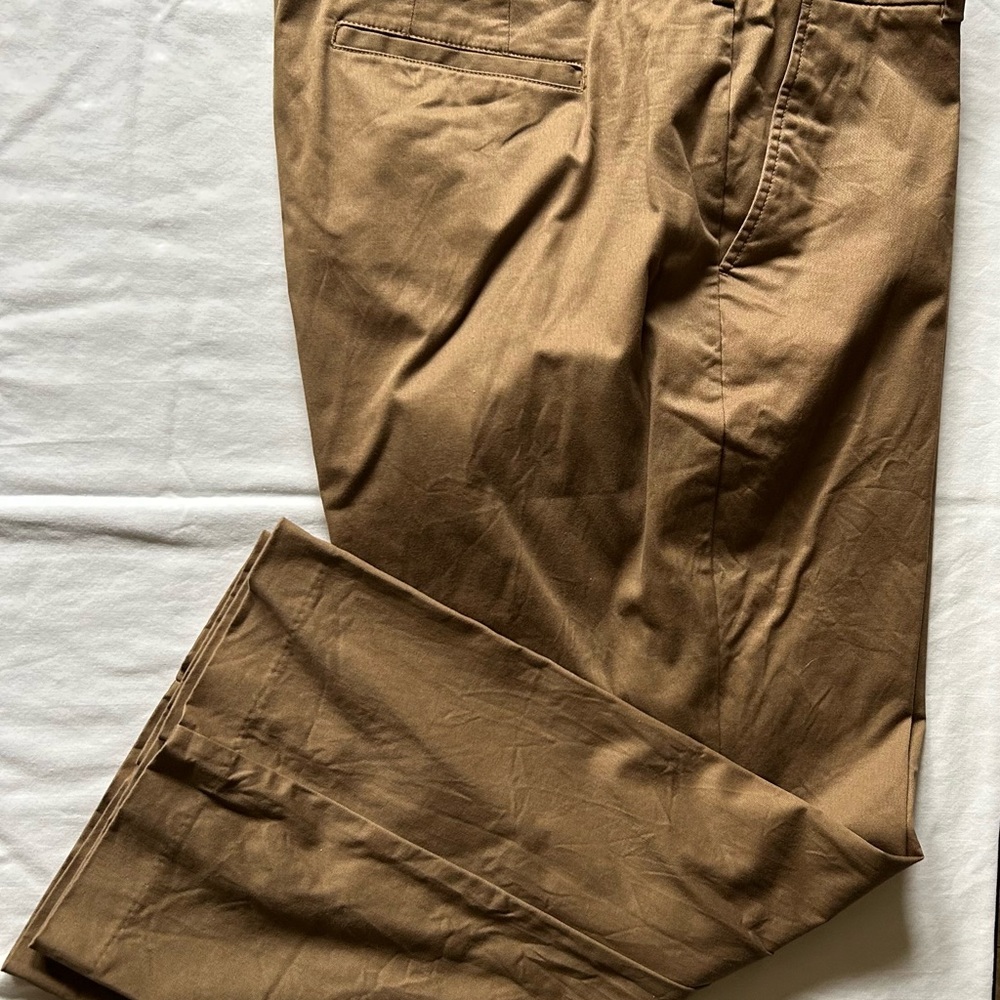 Land’s End heavyweight wide leg chinos. Size 22W.